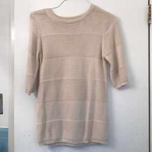 Short sleeve sweater top